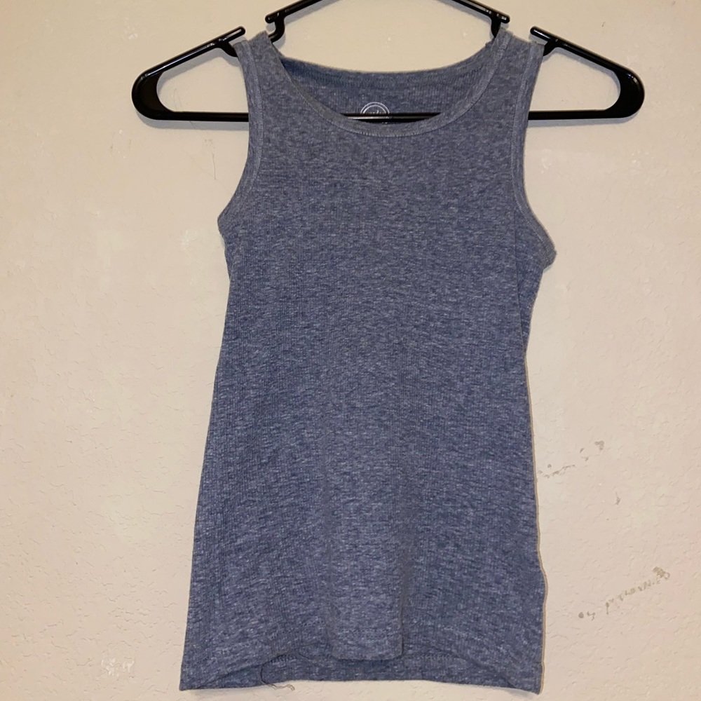 light gray tank
